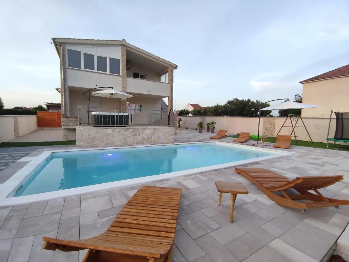 Villa Bazen,Jacuzzy Sukosan Croatia