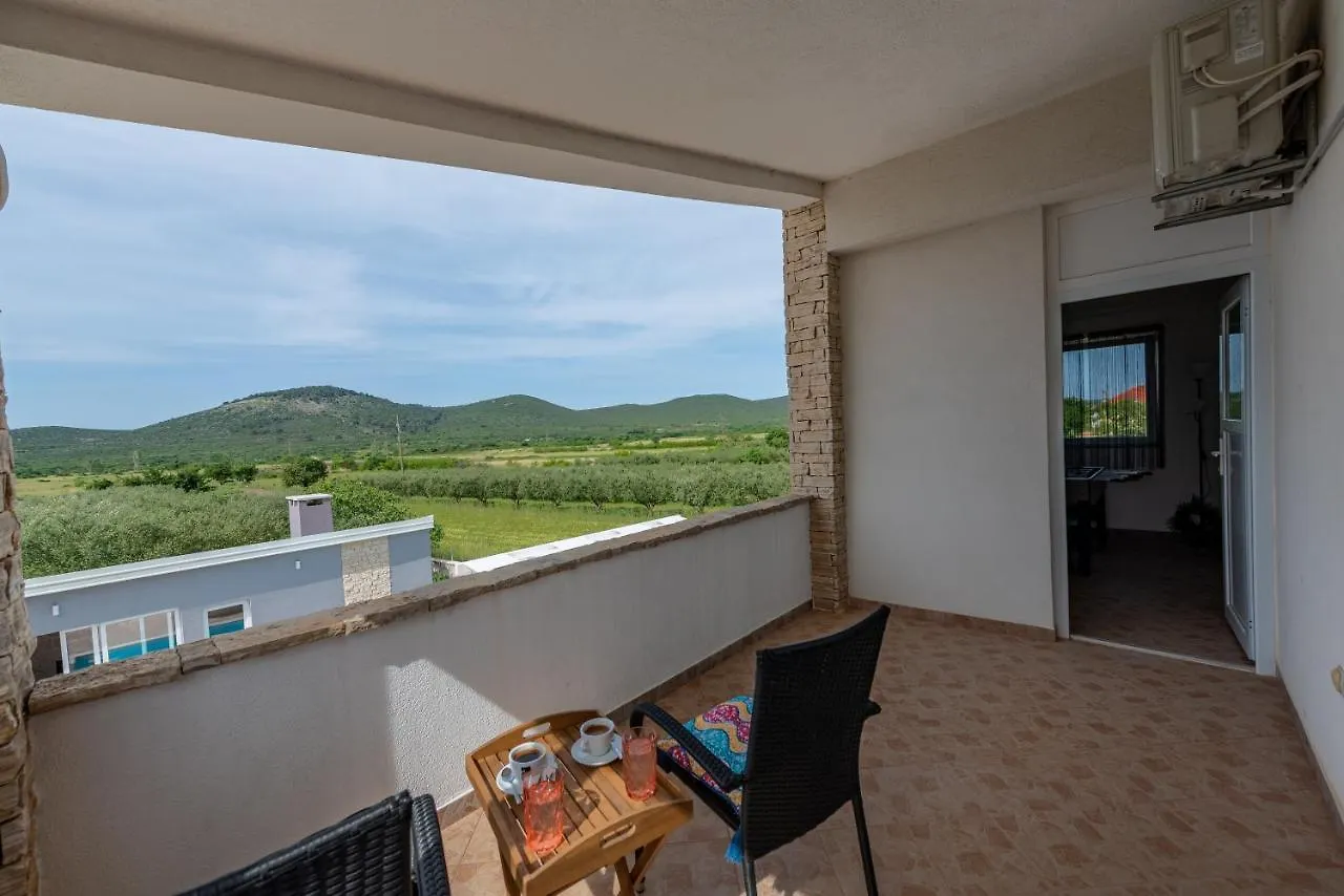 Villa Bazen,Jacuzzy Sukosan 0*,