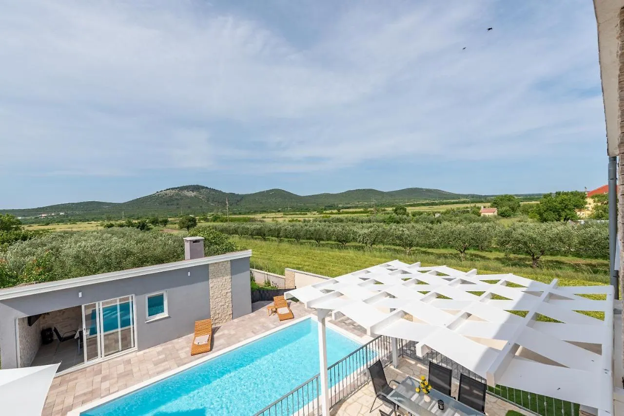Villa Bazen,Jacuzzy Sukosan